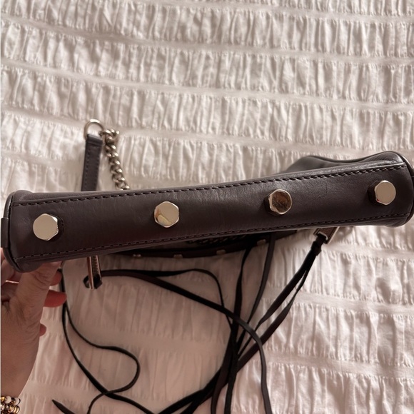 Rebecca Minkoff Stylish Grey Leather Crossbody Bag - Picture 6 of 11